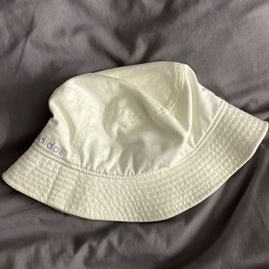 white adidas bucket hat